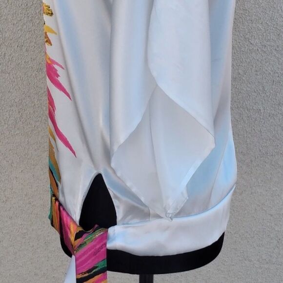 Heart Soul Women's Satin Floral Blouse size small Multicolor Artsy - Picture 9 of 10